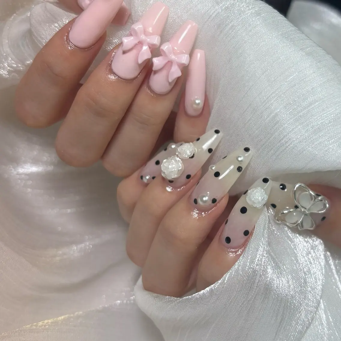 ネイル ドット パステルネイル ピンク ハンドネイル amuu/ knnのネイルデザイン
