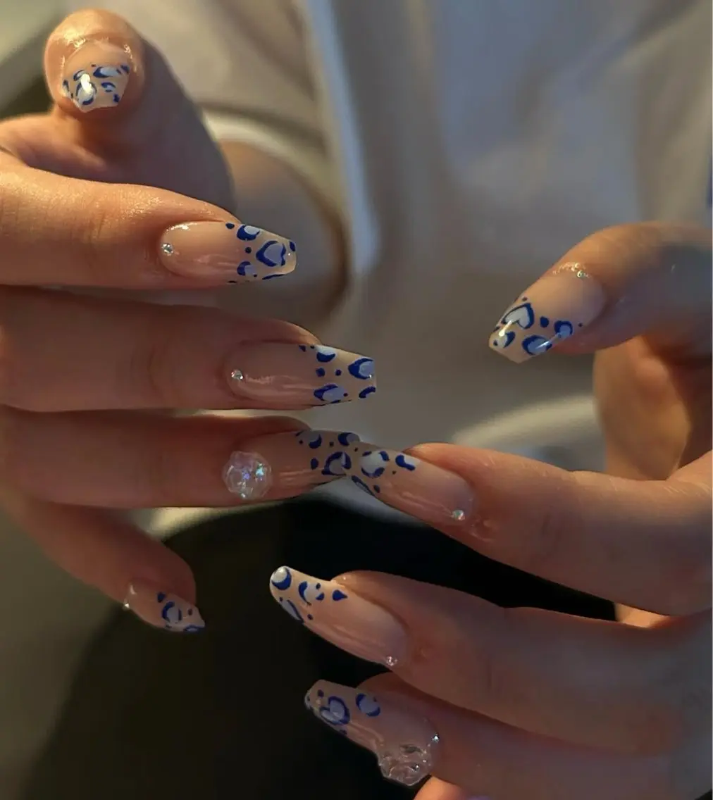 ネイル ハンドネイル NiJi Nailsのネイルデザイン