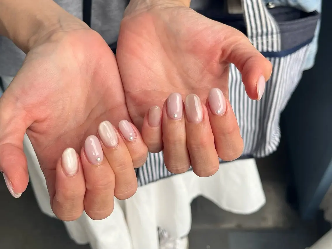 ネイル オーロラネイル フットネイル フレンチネイル ジェルネイル マグネットネイル kiki nail たまプラーザのネイルデザイン