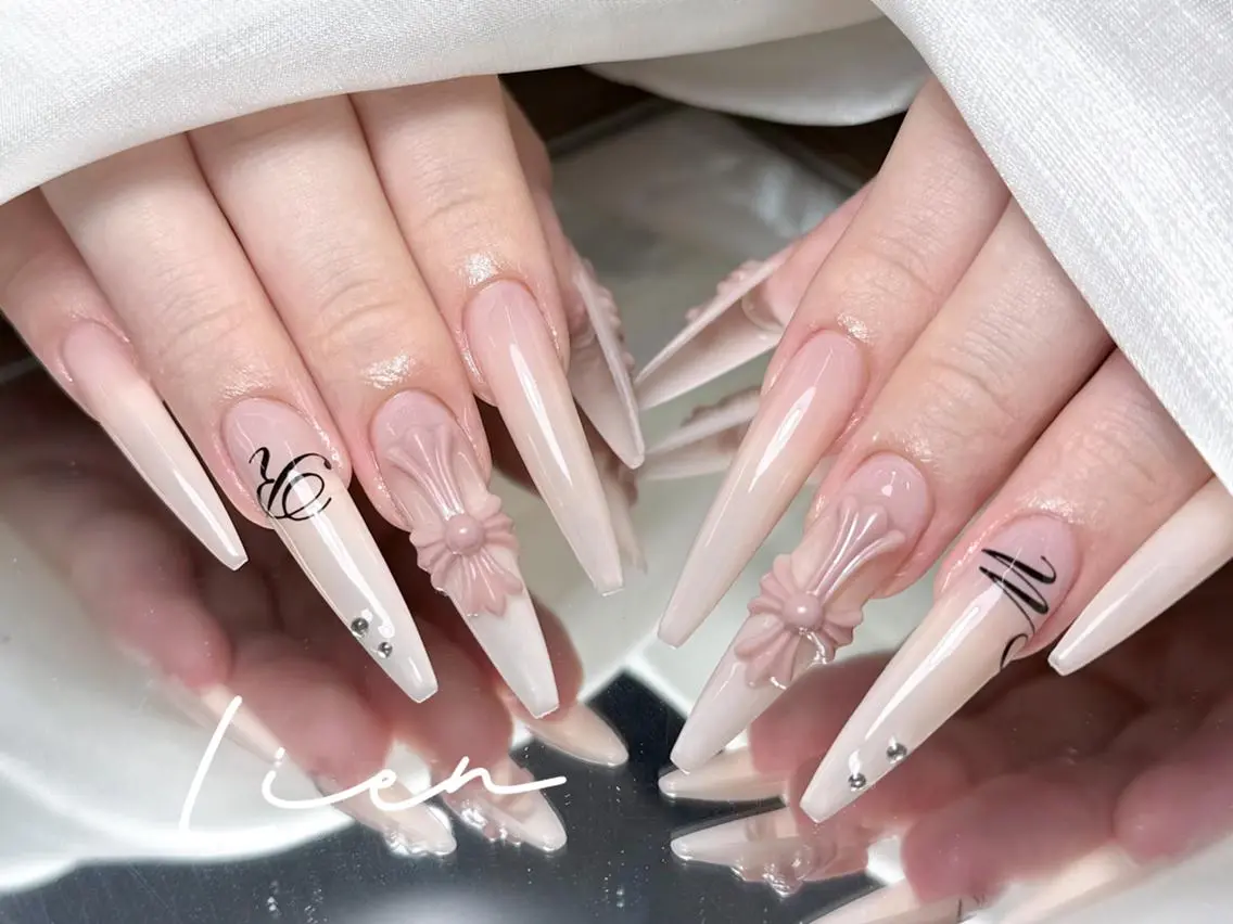 ネイル 👛Lien nails🎀のネイルデザイン
