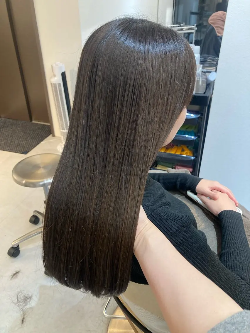 セミロング ✨色持ちの良い艶 カラー✨蟹江真世のヘアスタイル