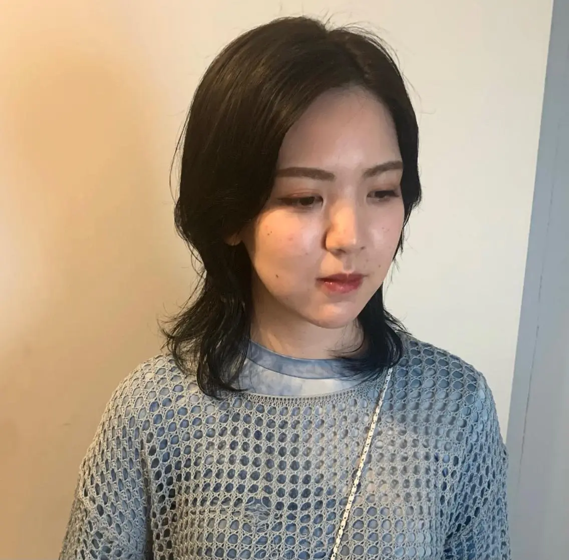 ミディアム カラー room3小出 奈央子のヘアスタイル