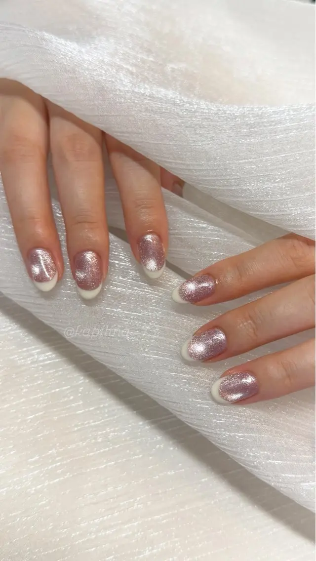ネイル フレンチネイル ホワイト ハンドネイル Kapilina🌺 MOMOのネイルデザイン