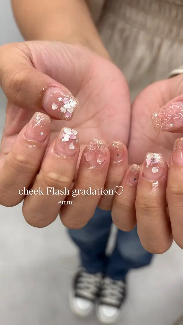 ネイル チークネイル フットネイル フレンチネイル ガーリー グラデーション emmi nailのネイルデザイン
