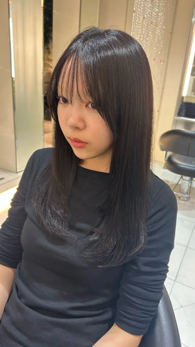 ロング カット 🌼ハイトーン ちなつ🌼のヘアスタイル