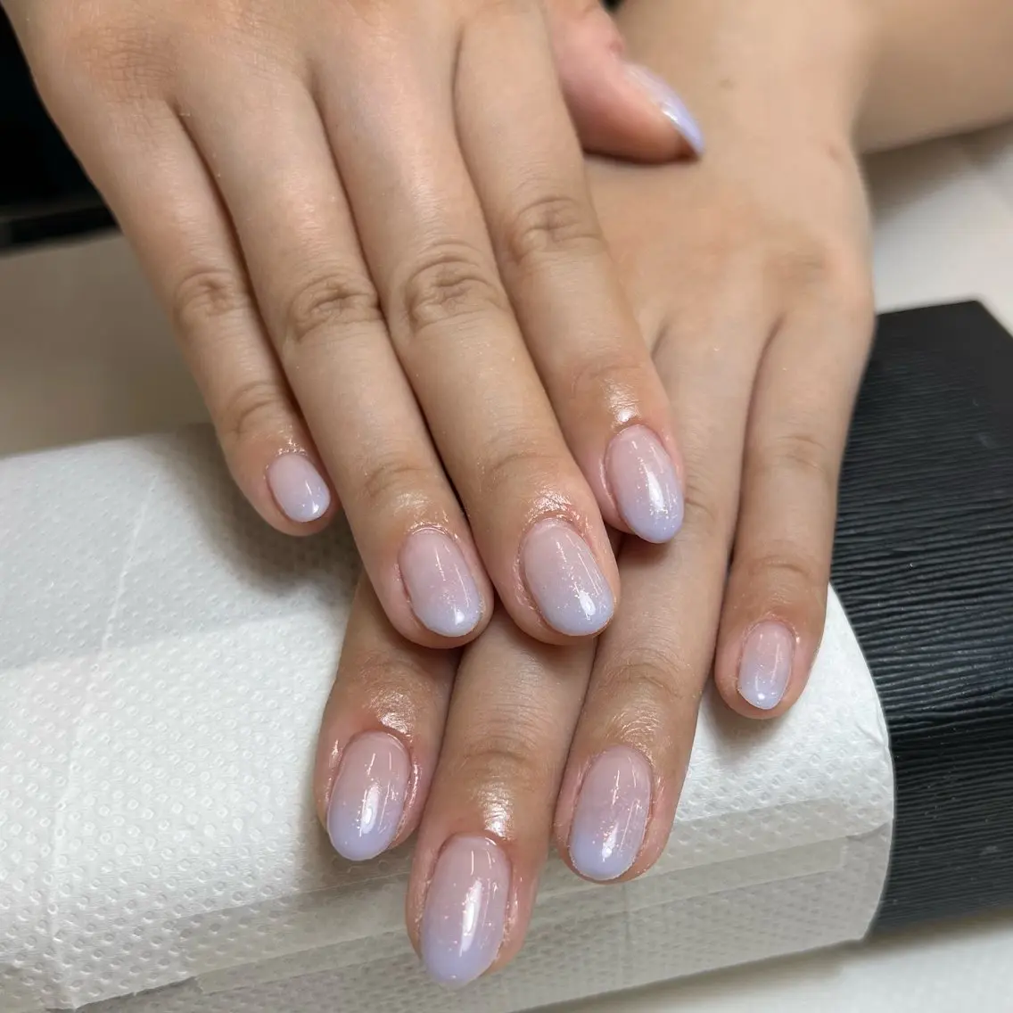 ネイル グラデーション ラメ(グリッター) パステルネイル ハンドネイル Nishimura Amiのネイルデザイン