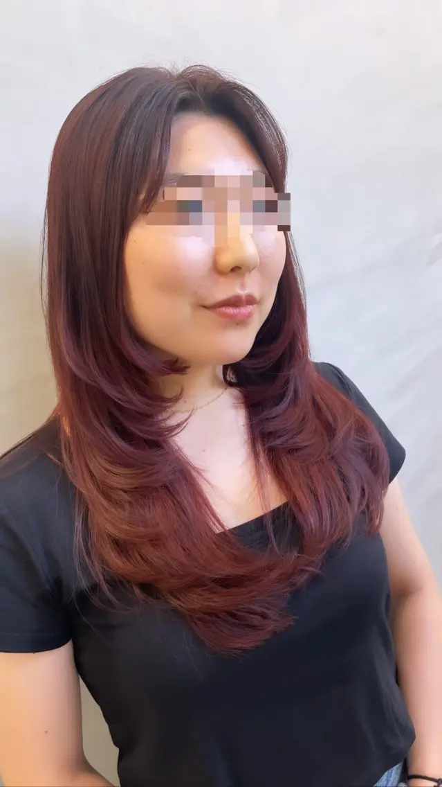 ロング ヘアカラー トリートメント レイヤーカット 小林優のヘアスタイル