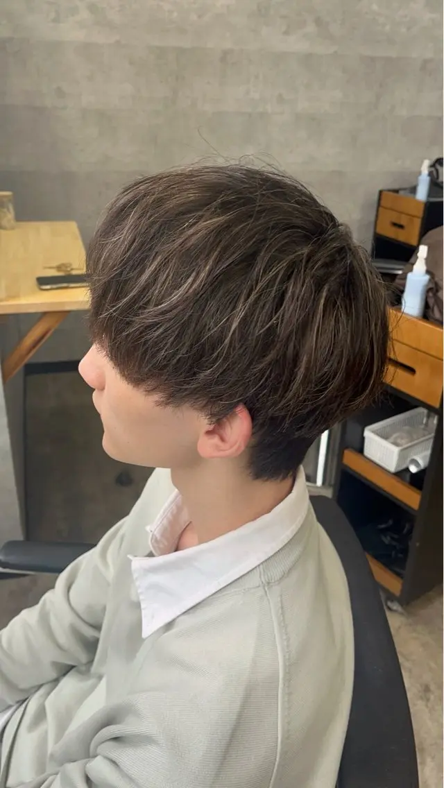 ショート メンズ メンズハイライト ハイライト 🫧レディースカット 🫧今だけ無料　岩立のヘアスタイル