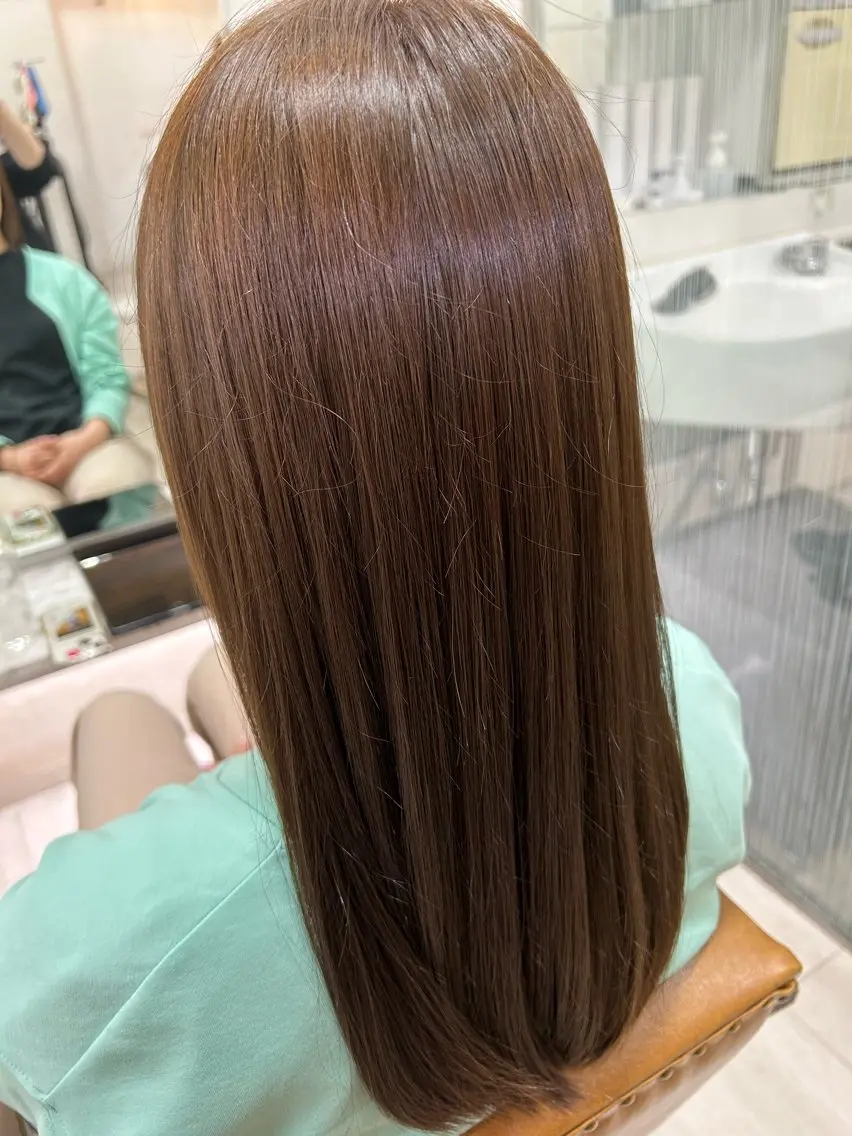 ロング カラー ブリーチ 透明感カラー グレージュ トリートメント 栗田 優月のヘアスタイル
