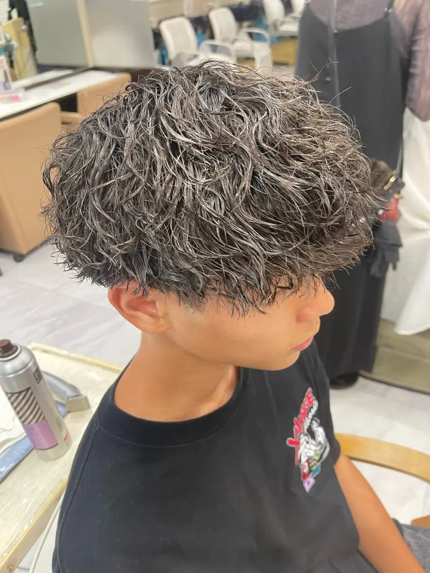 ショート パーマ メンズ メンズパーマ ツイストスパイラルパーマ スパイラルパーマ カット パーマ トリートメント 🌻メンズカット 落合諒🌻のヘアスタイル