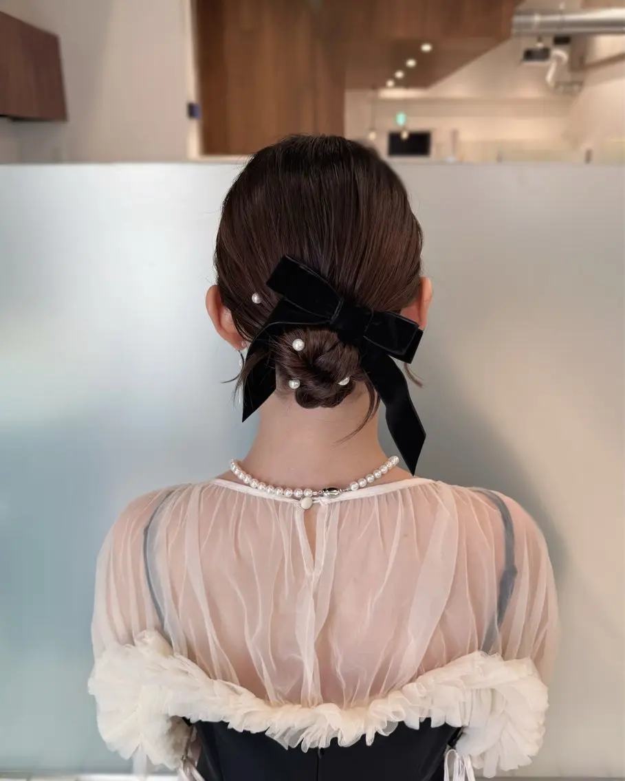 ロング ヘアアレンジ 結婚式・ブライダル ヘアセット 縮毛矯正+モテカラー 🎀✨MIHOのヘアスタイル