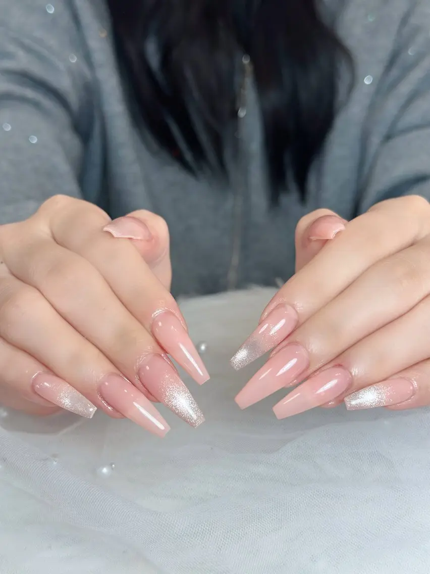 ネイル オーロラネイル ボルドー ブラウン 氷ネイル・うるうるネイル キラキラネイル ハンドネイル Julli NailStudioのネイルデザイン