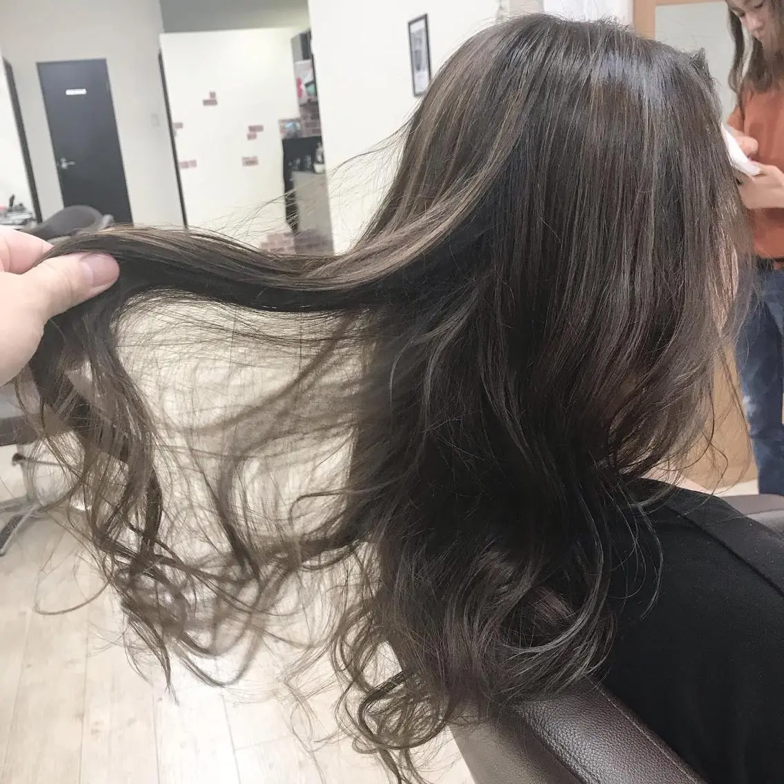 ロング カラー カット ヘアカラー トリートメント Lien 深井店のヘアスタイル