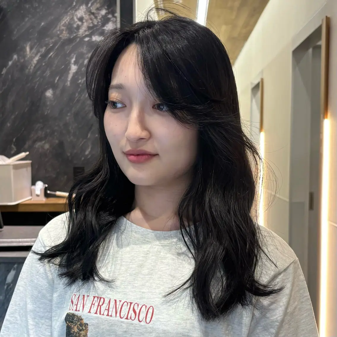 セミロング カット ヘアカラー トリートメント 盛れる透明感カラー momokaのヘアスタイル
