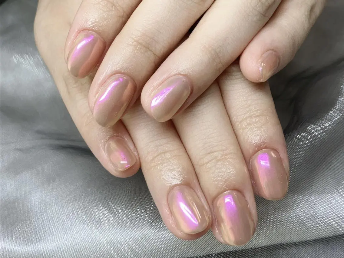 ネイル オーロラネイル ワンカラーネイル 🍒IRIS Nail🌸のネイルデザイン