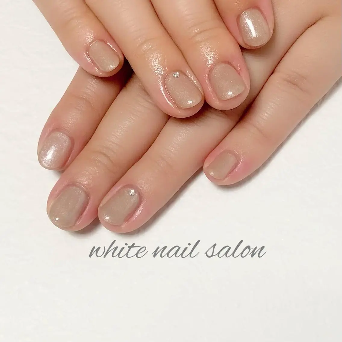 ネイル アートネイル ジェルネイル ハードジェル 持ち込み ワンカラーネイル white nail salonのネイルデザイン