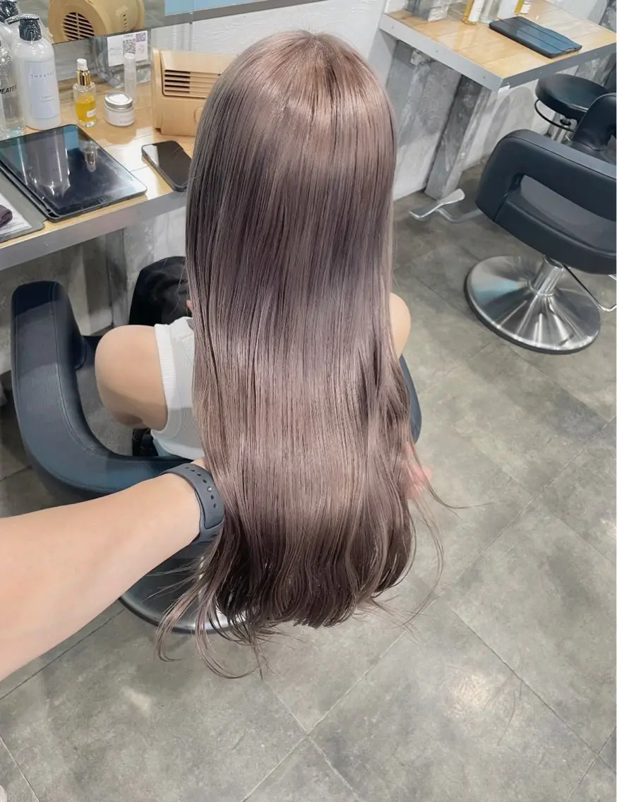 ロング カラー ヘアカラー トリートメント ヘッドスパ ヘアセット ベージュカラー💖 やすひろのヘアスタイル