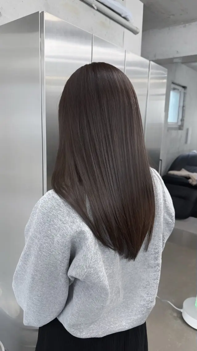 セミロング カラー グレージュ ヘアカラー トリートメント 高橋大樹/グレー ジュ/ブリーチなしのヘアスタイル