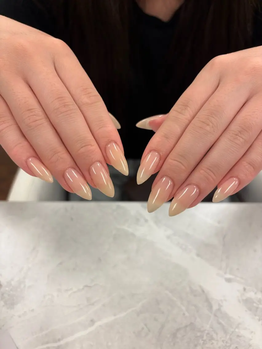 ネイル ハンドネイル AMI 美フォルムネイルのネイルデザイン