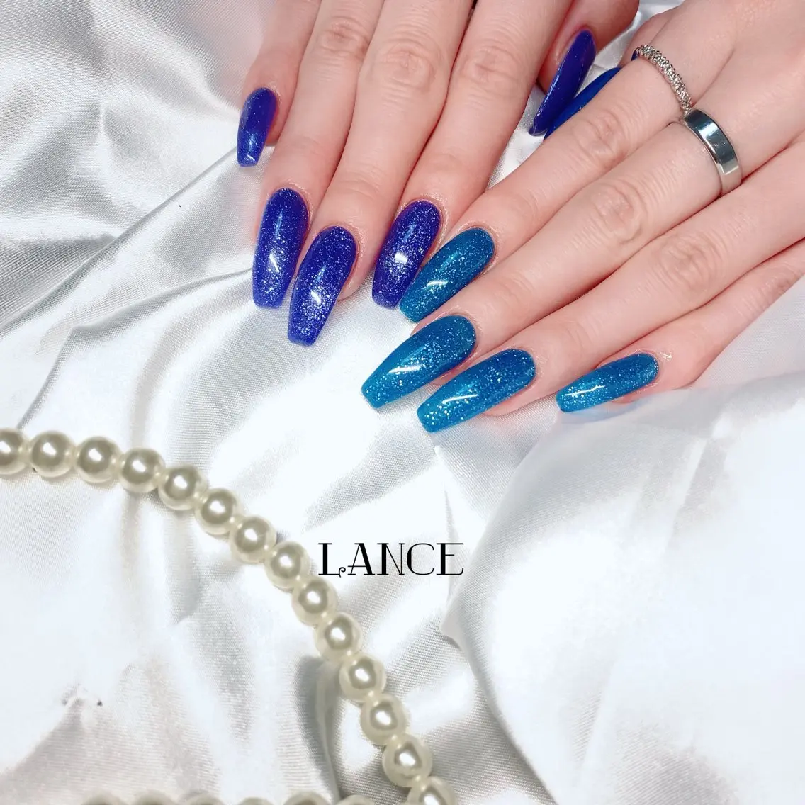 ネイル オーロラネイル フットネイル フレンチネイル グラデーション キラキラネイル Lance nailのネイルデザイン