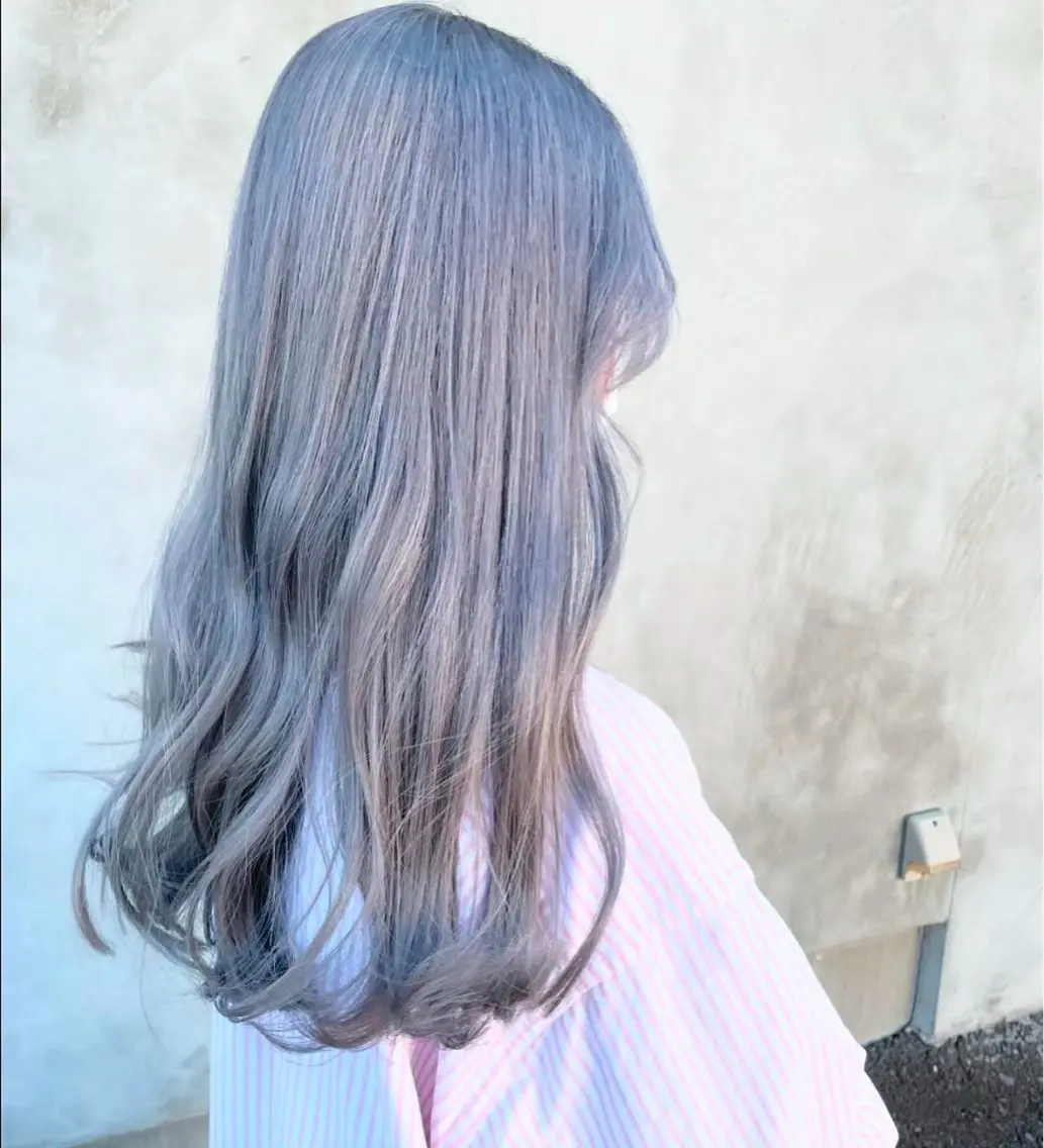 ロング カラー 【🦋綺麗めハイトー ン🦋】suzunoのヘアスタイル