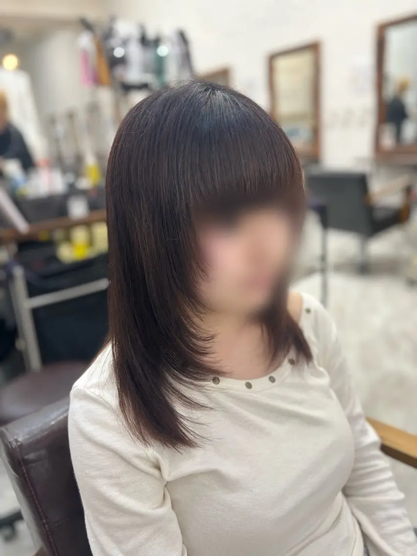 ミディアム レイヤーカット 森元 優衣のヘアスタイル