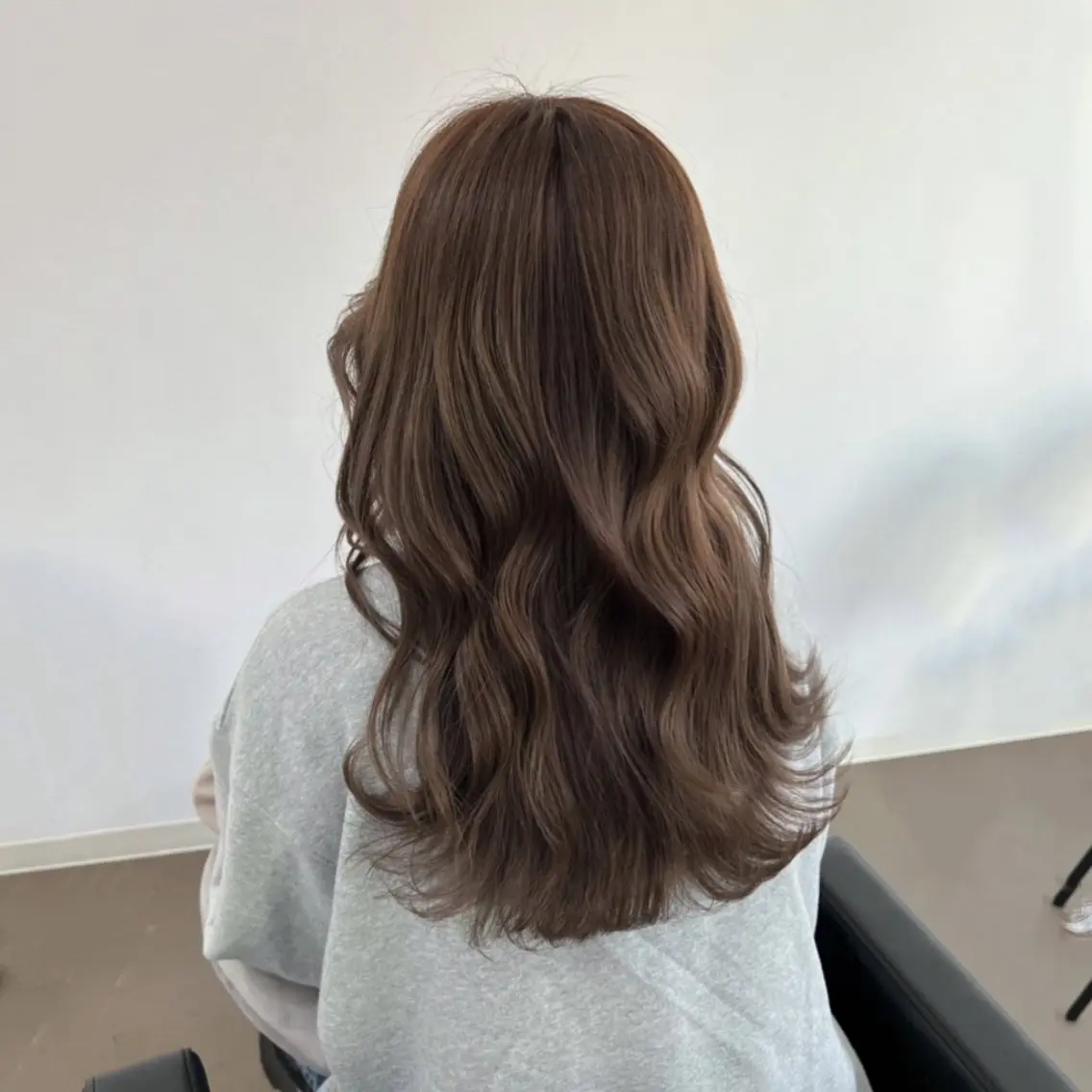 ロング カラー 加藤 詩流のヘアスタイル