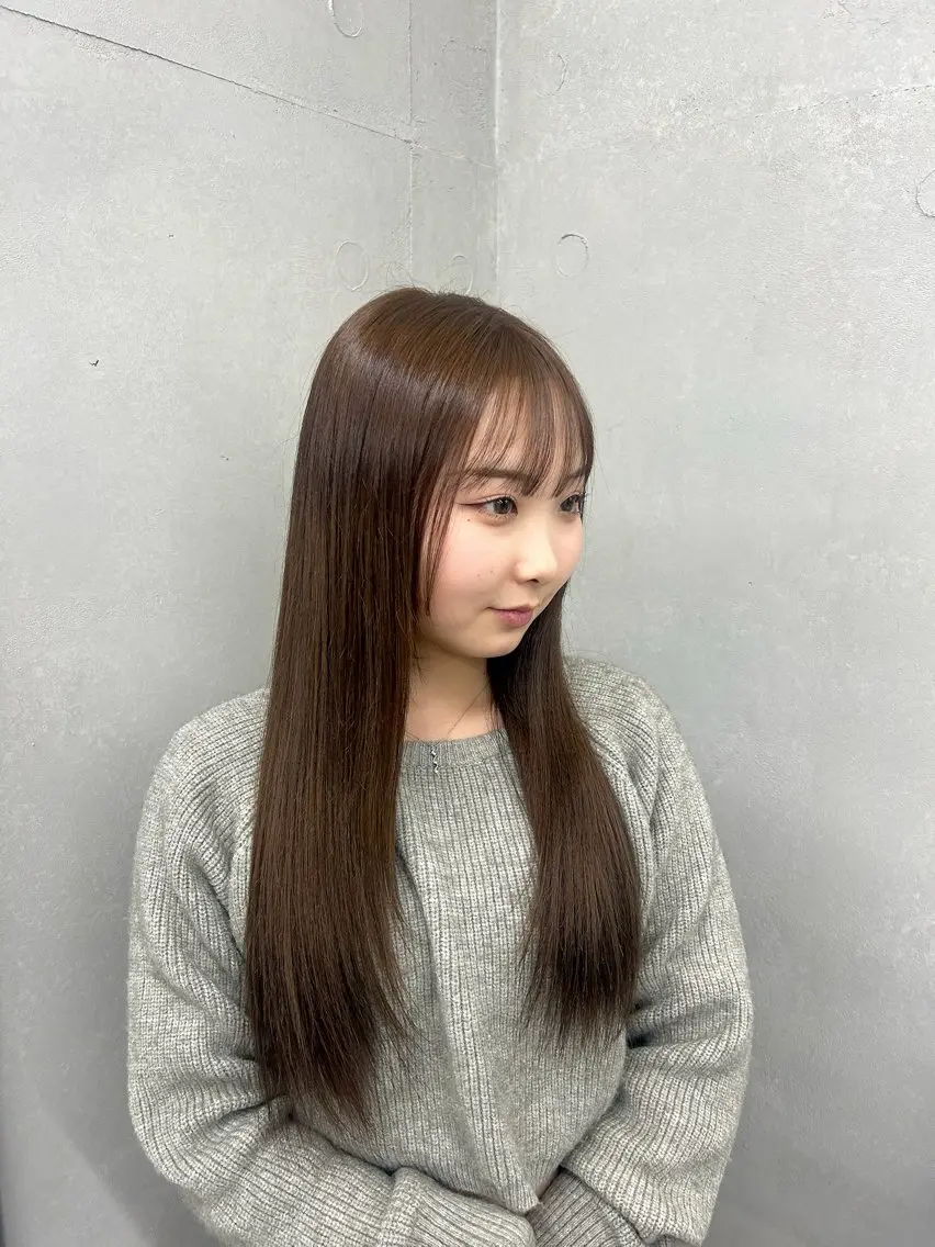 ロング カラー ブリーチ ダブルカラー ブリーチなしカラー IO イオリのヘアスタイル