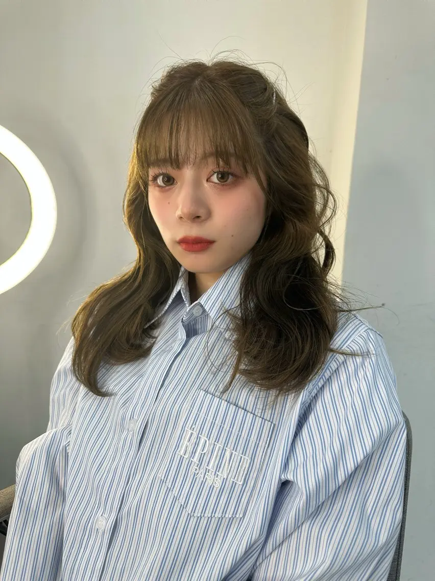 ロング カラー ヘアアレンジ 透明感カラー🩵 レイヤーカットYUIのヘアスタイル