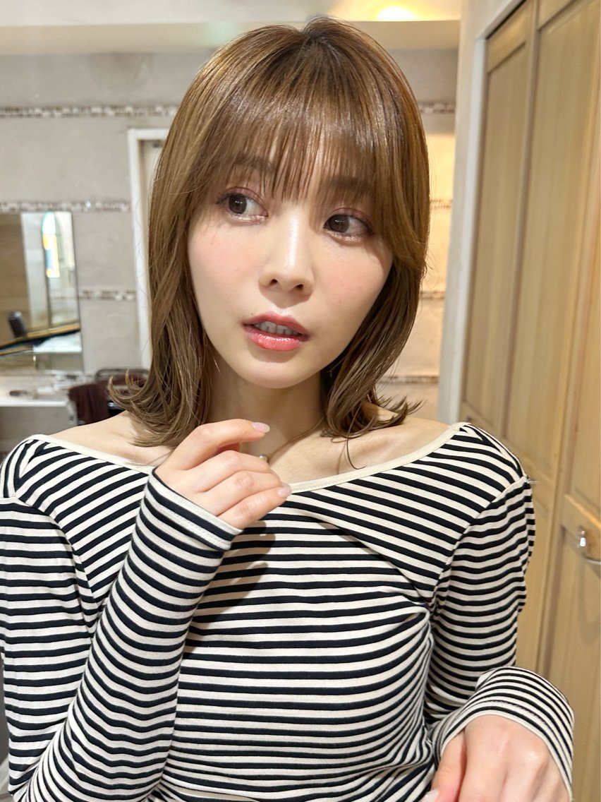 ミディアム 切りっぱなしボブ ボブ カット ヘアカラー トリートメント 似合わせヘア/ボブ/ ミディアム/Takaのヘアスタイル