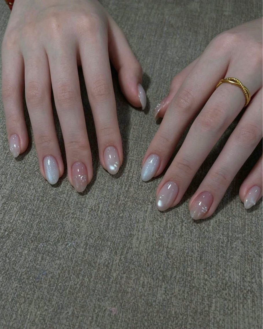 ネイル オーロラネイル 氷ネイル・うるうるネイル 韓国ネイル 水色 夏ネイル ハンドネイル キラキメ 博多nail💅のネイルデザイン