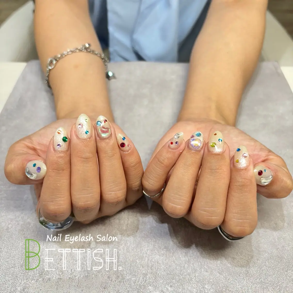 ネイル ハンドネイル NiuShe SERIのネイルデザイン