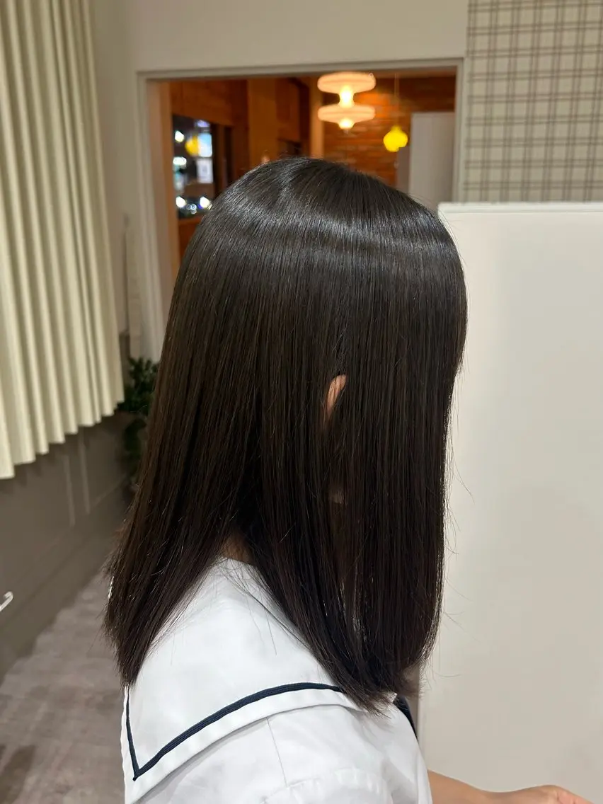 セミロング 縮毛矯正 jammin / 岡村 亜胡のヘアスタイル