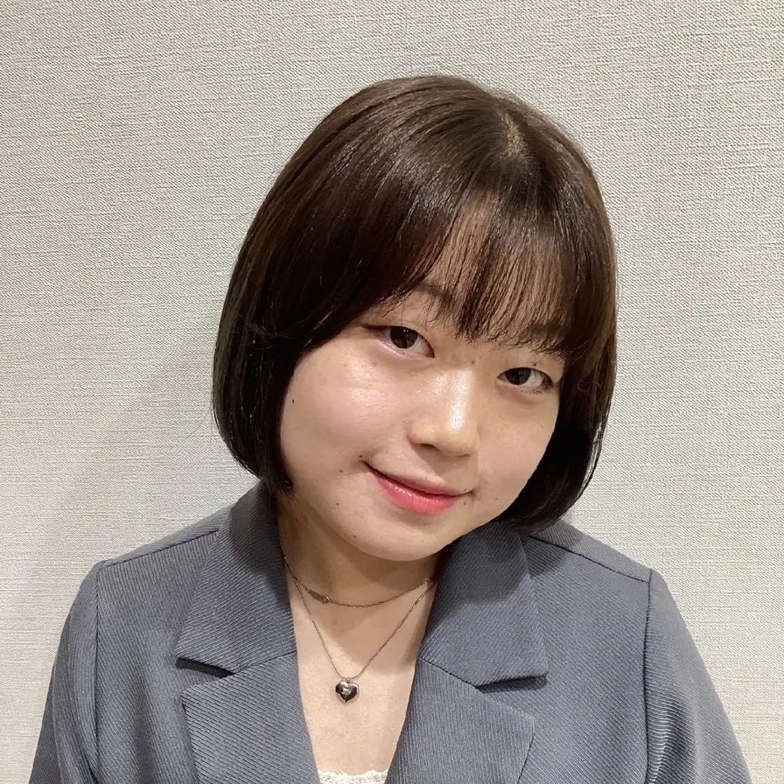 ミディアム ボブ 似合わせカット カット ヘアカラー Nanami ⁄似合わせボブのヘアスタイル
