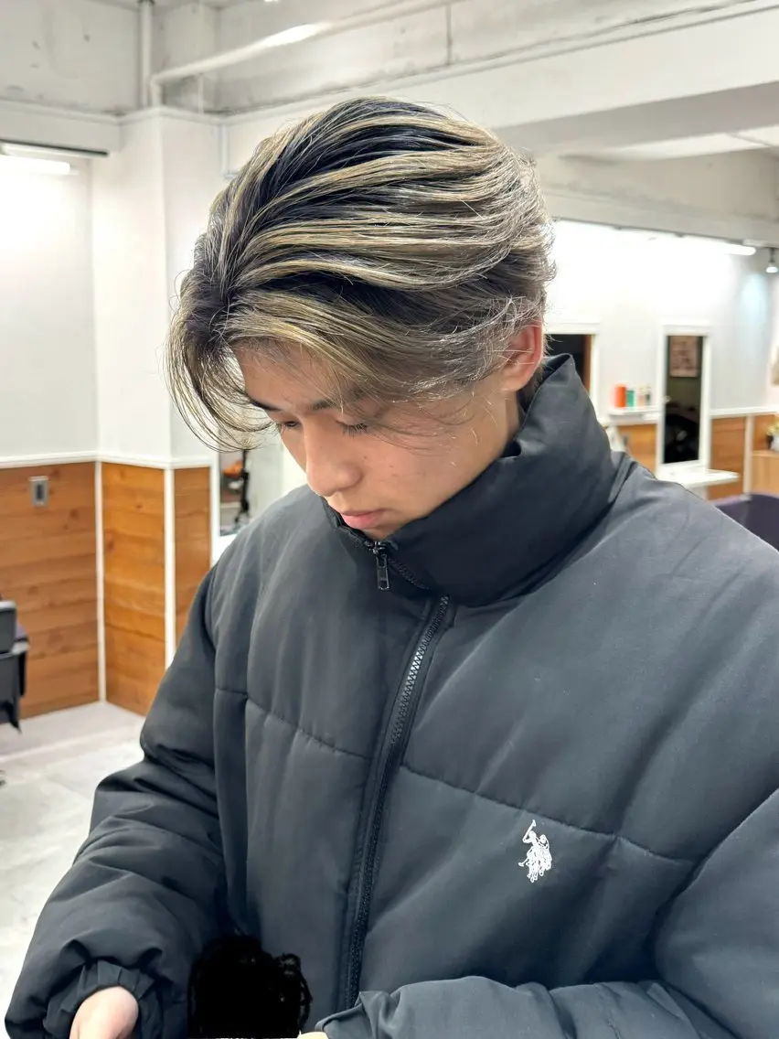カラー メンズ メンズバレイヤージュ メンズブリーチ バレイヤージュ ブリーチ カット ヘアカラー トリートメント シャドウパーマ/ 波巻パーマYu-Kiのヘアスタイル