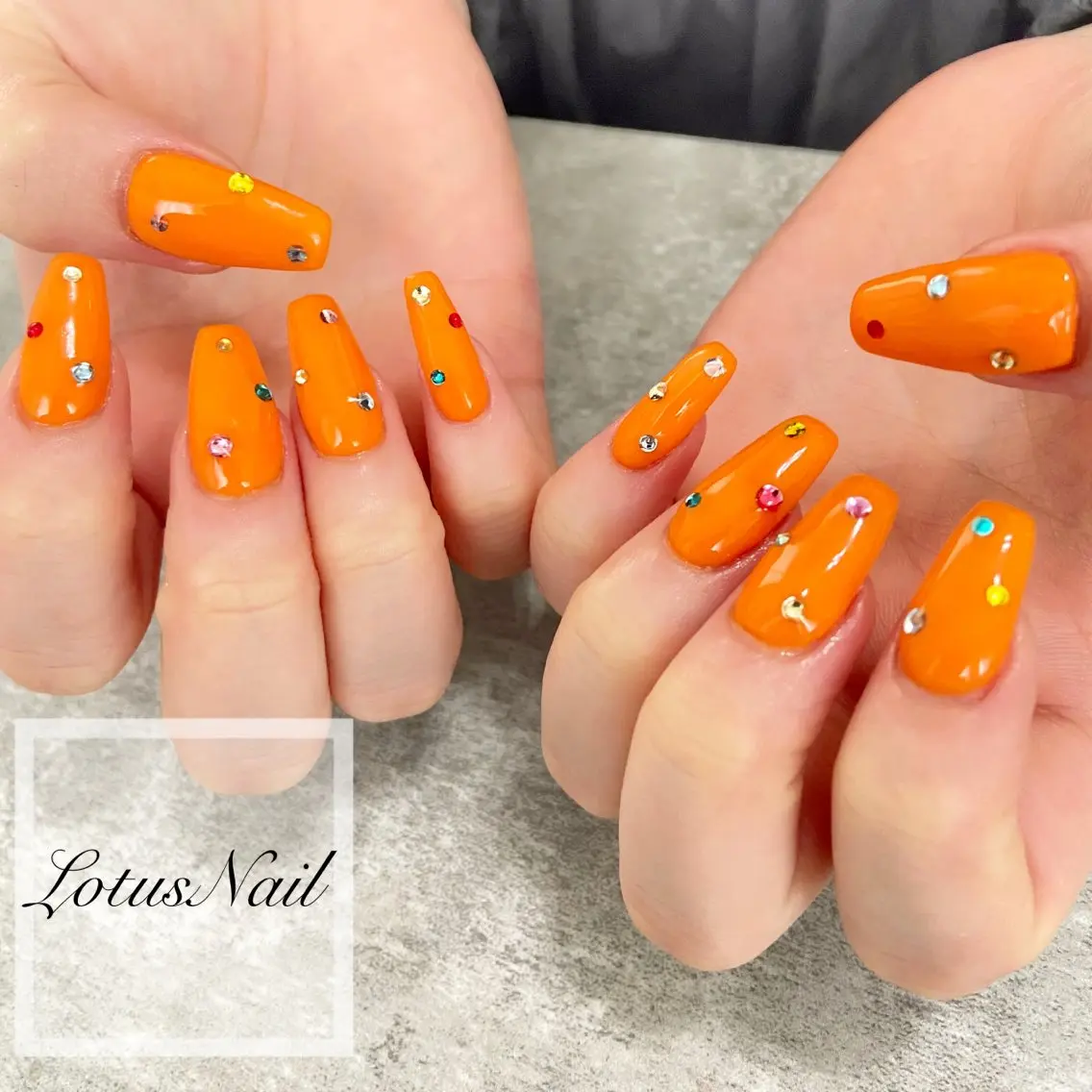 ネイル ロングネイル スカルプネイル ストーンネイル Lotus Nailのネイルデザイン