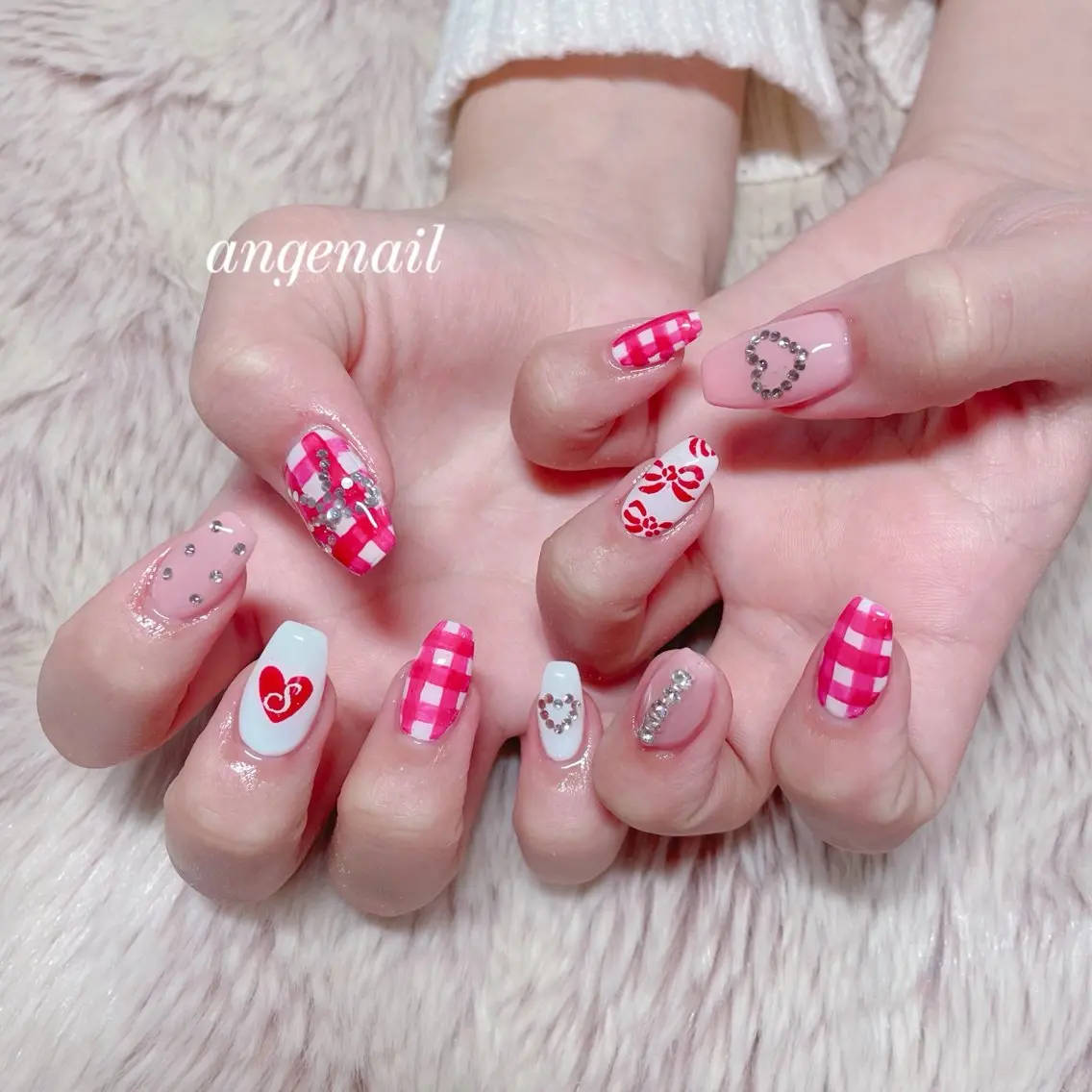 ネイル ハンドネイル オーナーネイリスト MAKIのネイルデザイン