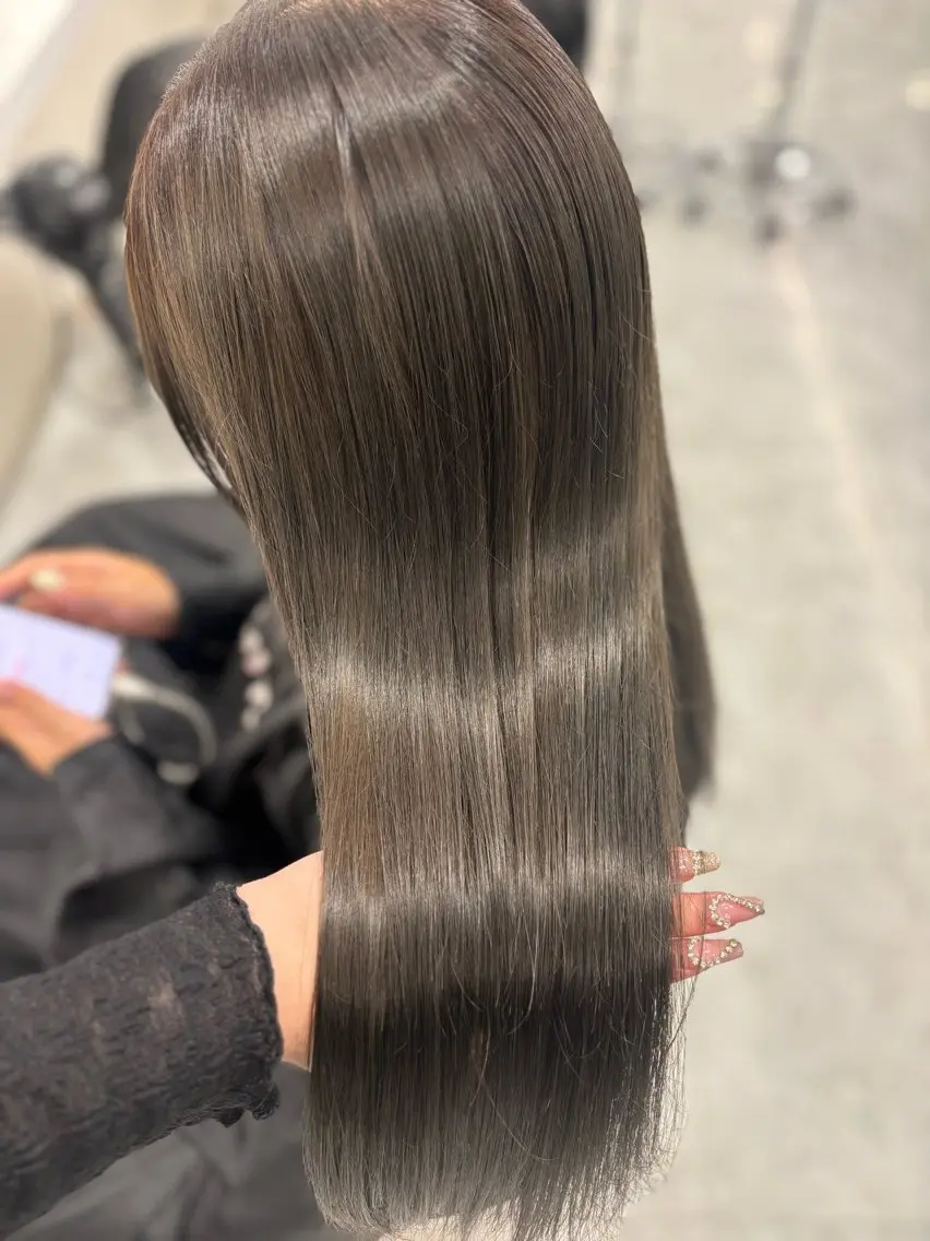 ロング カット ヘアカラー トリートメント ヘッドスパ ヘアセット 赤髪/ワインレッド/ 韓国系 まなかのヘアスタイル