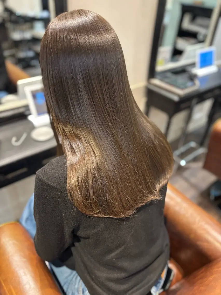 セミロング アッシュ 藤井 ユウキのヘアスタイル
