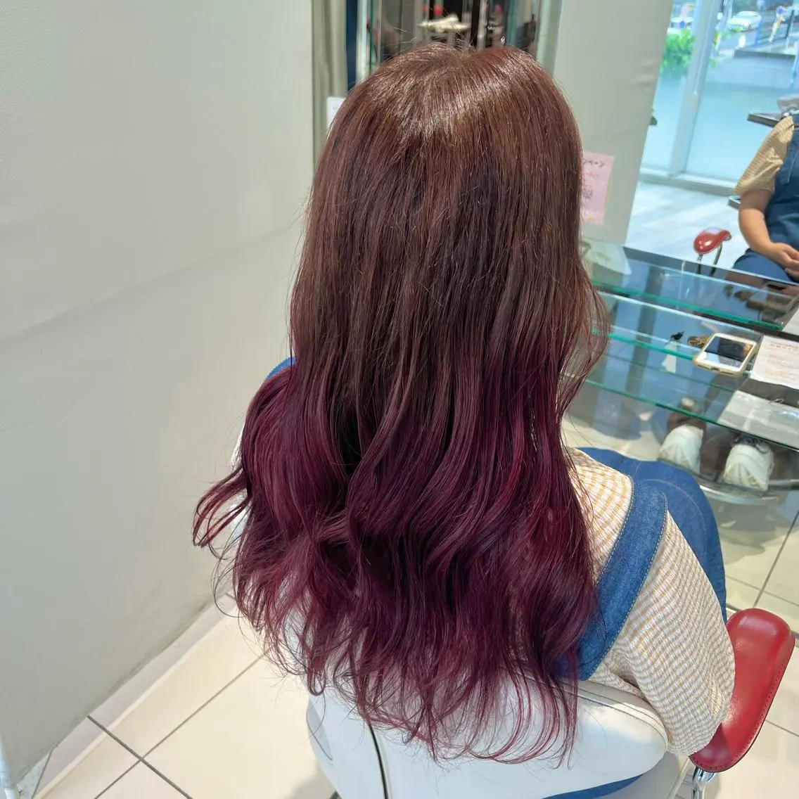 ロング カラー グラデーションカラー レッドカラー ヘアカラー トリートメント stylist 🐶内藤 成香のヘアスタイル