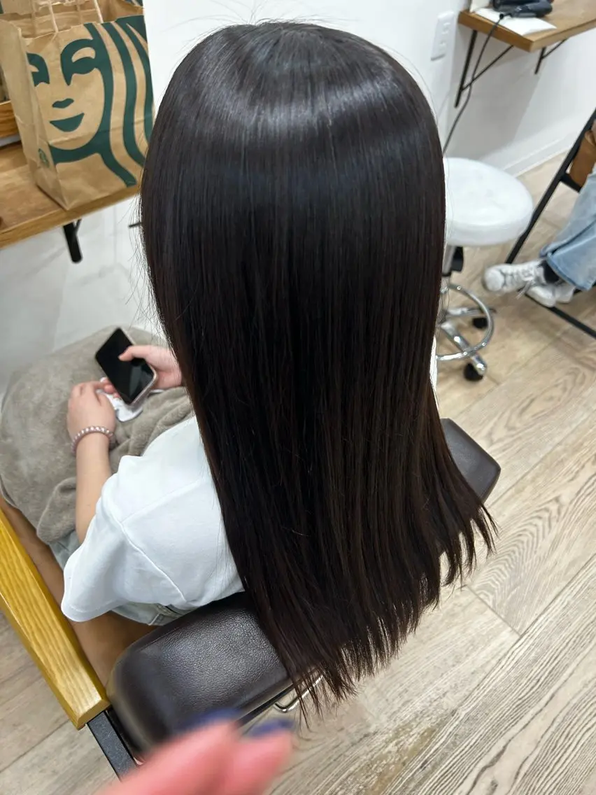 ロング カット 縮毛矯正 ⭐️美髪矯正　透明感 nobuのヘアスタイル