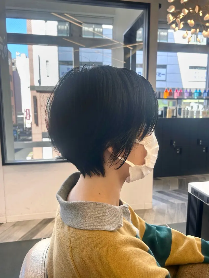 ショート ショートヘア 小向 音緒のヘアスタイル