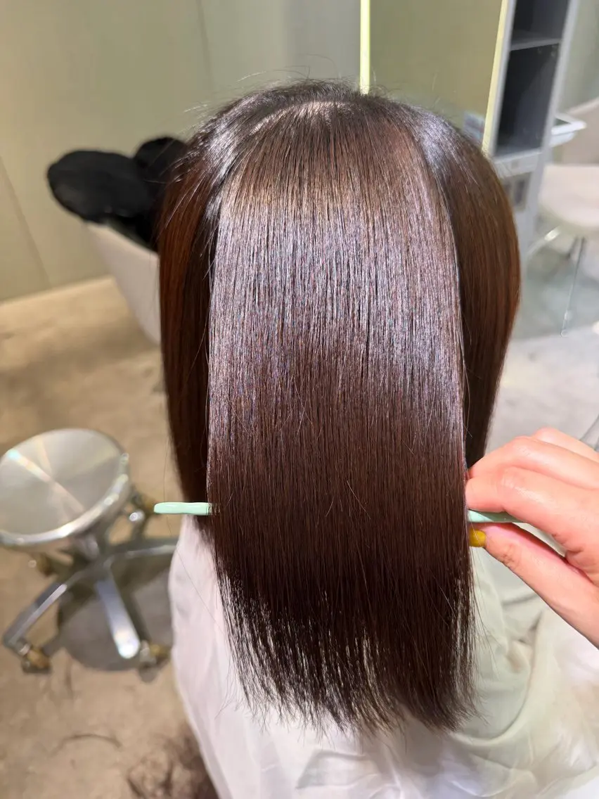 ミディアム ボブ 縮毛矯正 カット 縮毛矯正 メ イのヘアスタイル