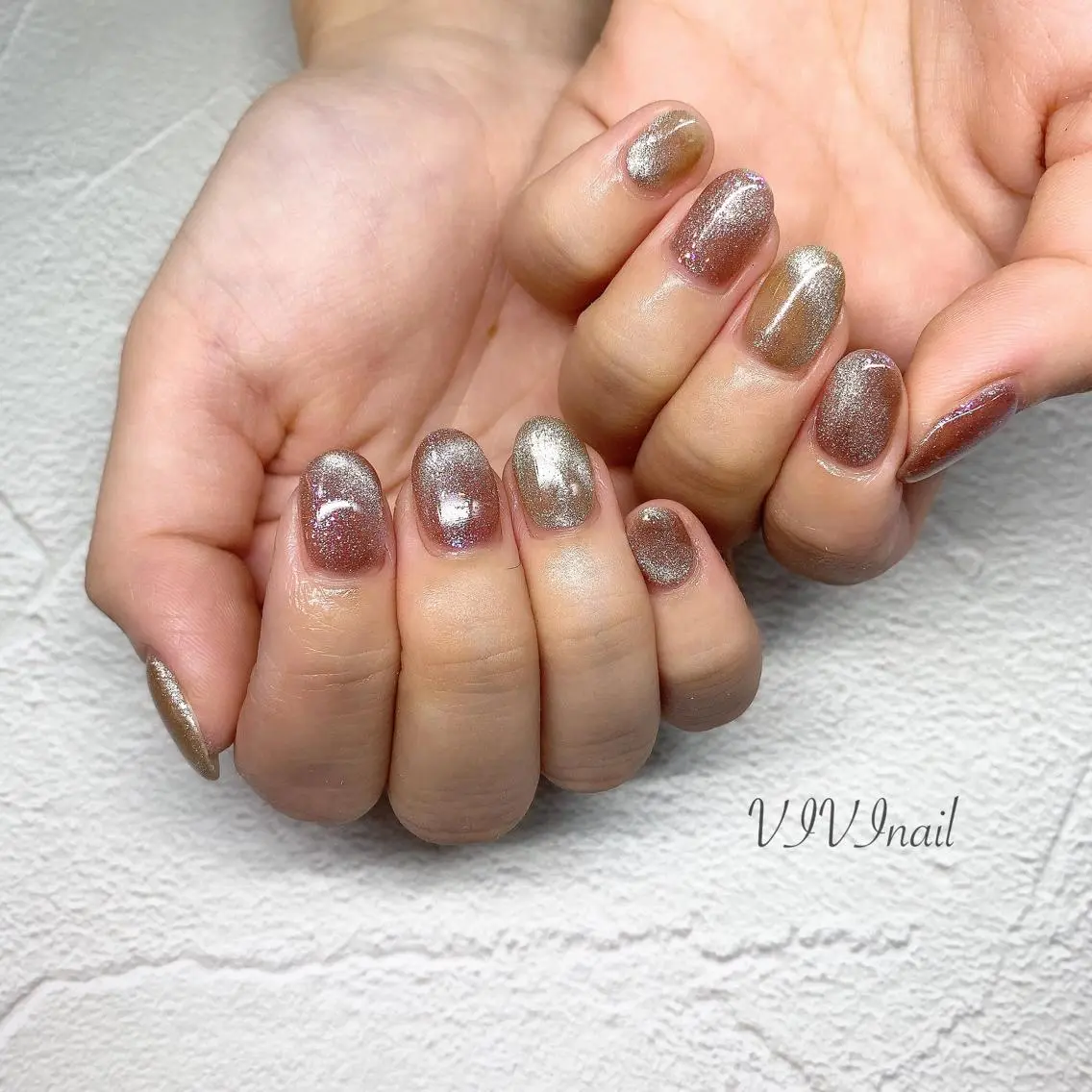 ネイル キラキラネイル マグネットネイル ショートネイル ハンドネイル vivi nailのネイルデザイン