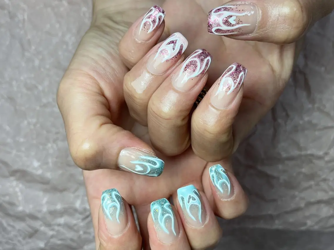 ネイル アートネイル ブルー ピンク 夏ネイル ハンドネイル ToliyDeliy Nail Salonのネイルデザイン