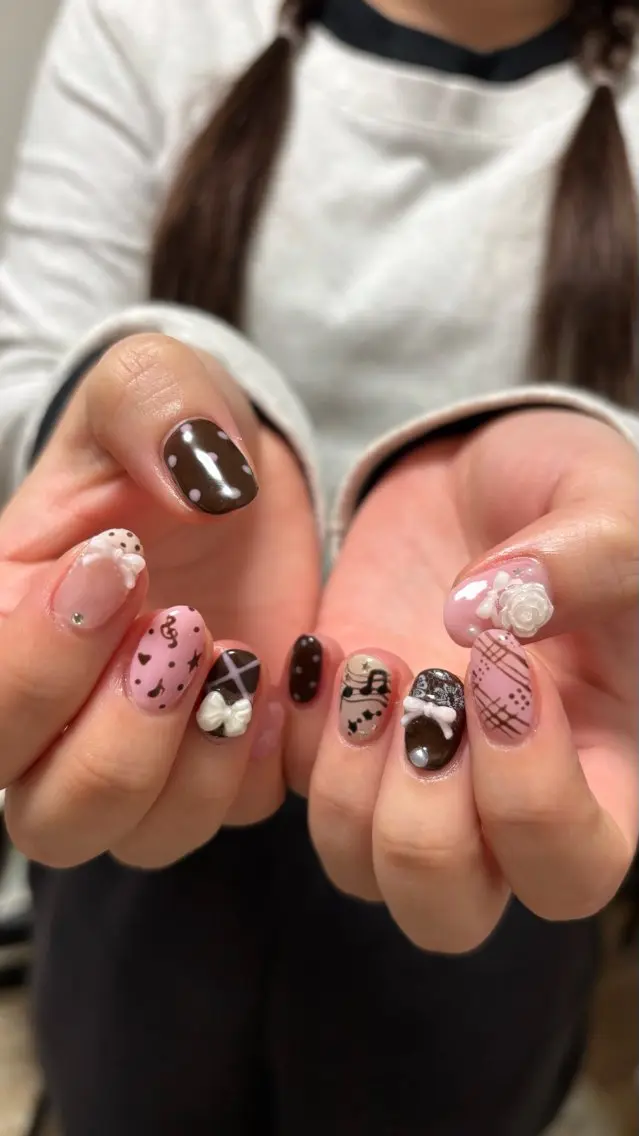 ネイル バレンタイン ハンドネイル clocln / Suzukaのネイルデザイン