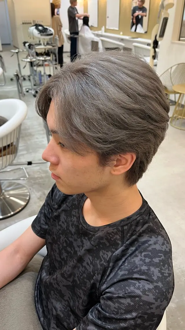 メンズ メンズブリーチ ヘアカラー topa/高井 菜緒のヘアスタイル