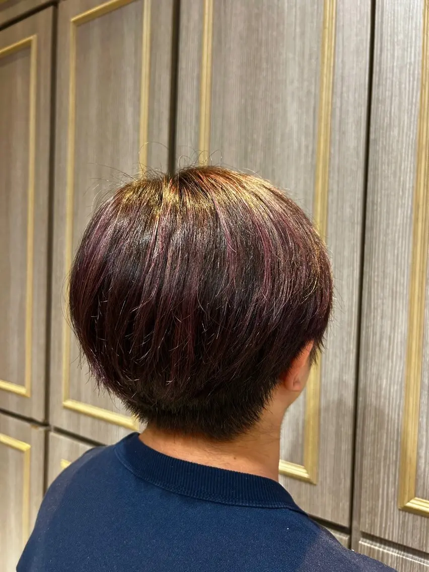 カラー ハイライトカラー ピンクカラー 岡田 佳苗のヘアスタイル