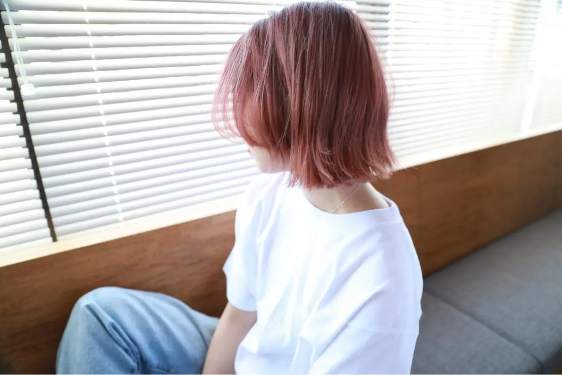 ショート カラー ピンクカラー ホワイトピンク ブリーチカラーが人気 onnuのヘアスタイル