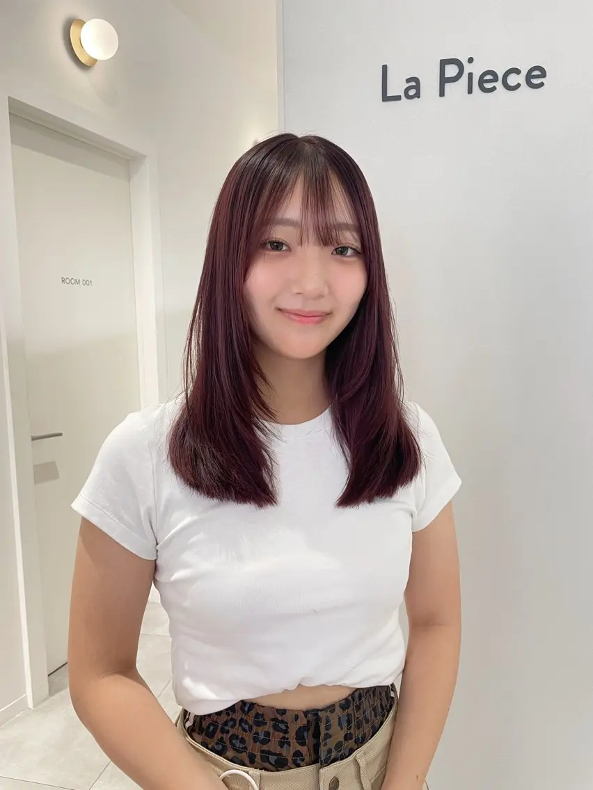 ミディアム カラー 顔まわりレイヤー 顔周りカット レイヤーカット カット ヘアカラー アサカ/透明感カラー /レイヤーカットのヘアスタイル
